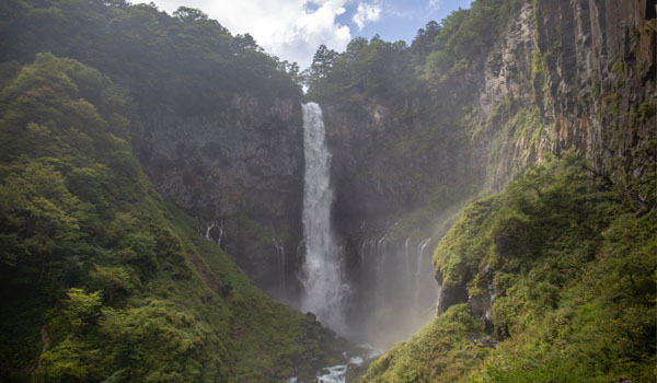 waterfall-in-chugushi-nikko-japan