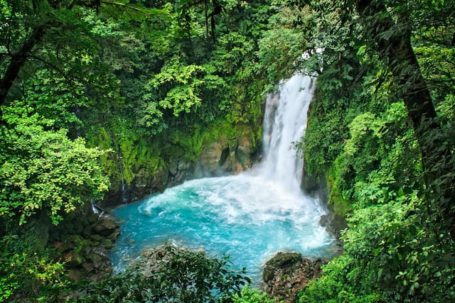 celeste river waterfall in volcan tenorio guanacaste province costa rica