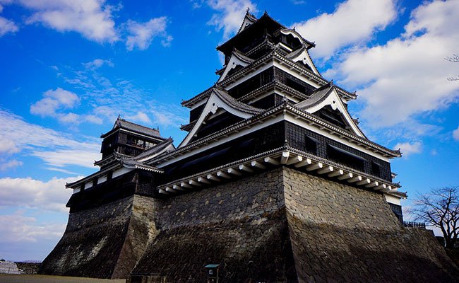 fukuoka-castle-japan