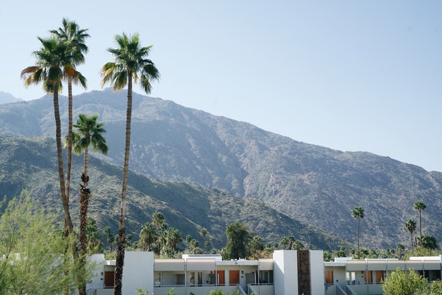 hotel under the mountains in palm springs california