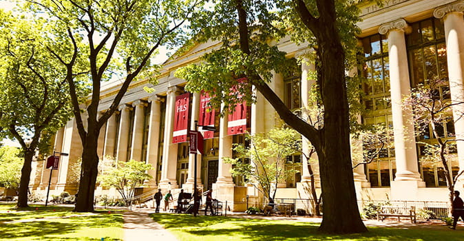study abroad in the U.S. featured image of Harvard University