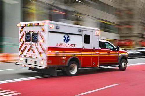 ambulance-going-to-emergency