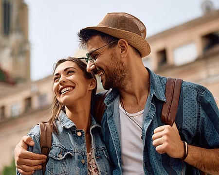 couple-with-travel-medical-insurance-atlas-travel