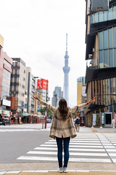women-enjoying-japan-with-japansecure women-enjoying-japan-with-japansecure